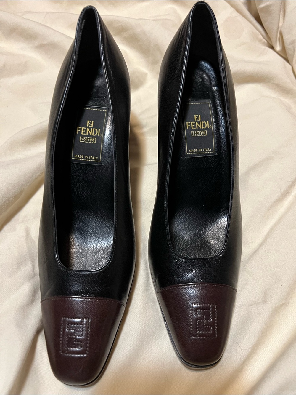 Fendi Two-Tone Leather Square-Toe Pumps in Black and Brown